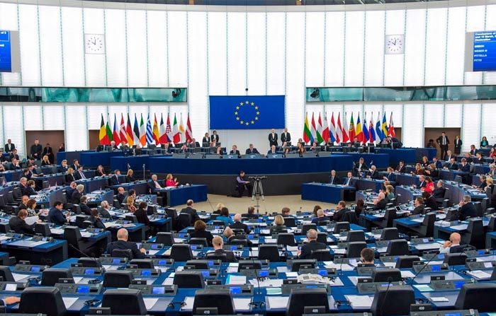 I parlamentari europei contro il prelievo forzato di organi