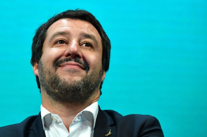 Salvini a processo in Cassazione per blocco dei migranti irregolari