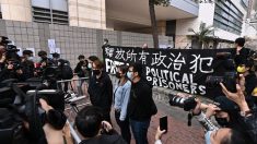 Hong Kong, la comunità internazionale critica l’arresto delle 47 figure dell’opposizione
