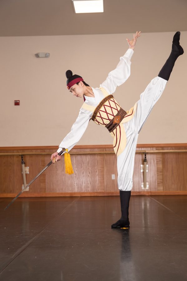 Ballerino di danza classica cinese