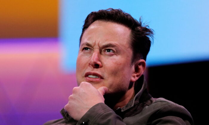 Nasce Grokipedia, l’anti «Wokepedia» di Elon Musk