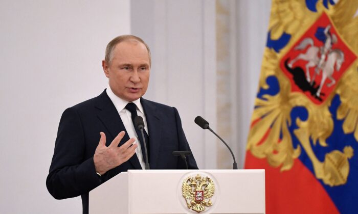 Il consigliere di Putin avverte: «Carestia globale» entro la fine di quest’anno