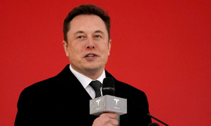 Video trapelato, Elon Musk a Twitter: consentirò anche tweet «piuttosto oltraggiosi»