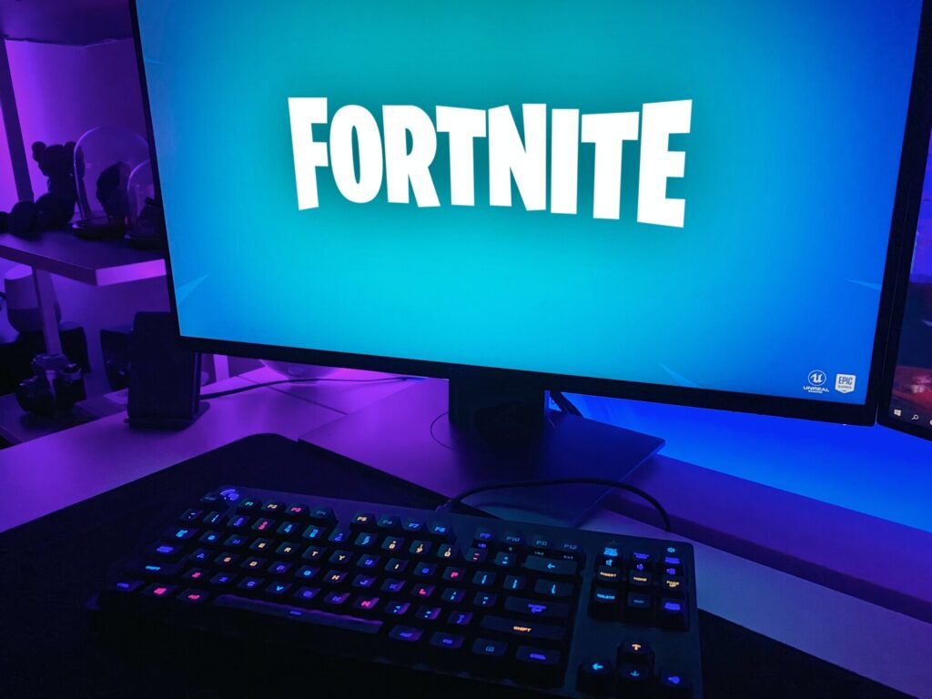 Fortnite è un gioco diffuso tra i bambini di tutte le età, ma è classificato per ragazzi.