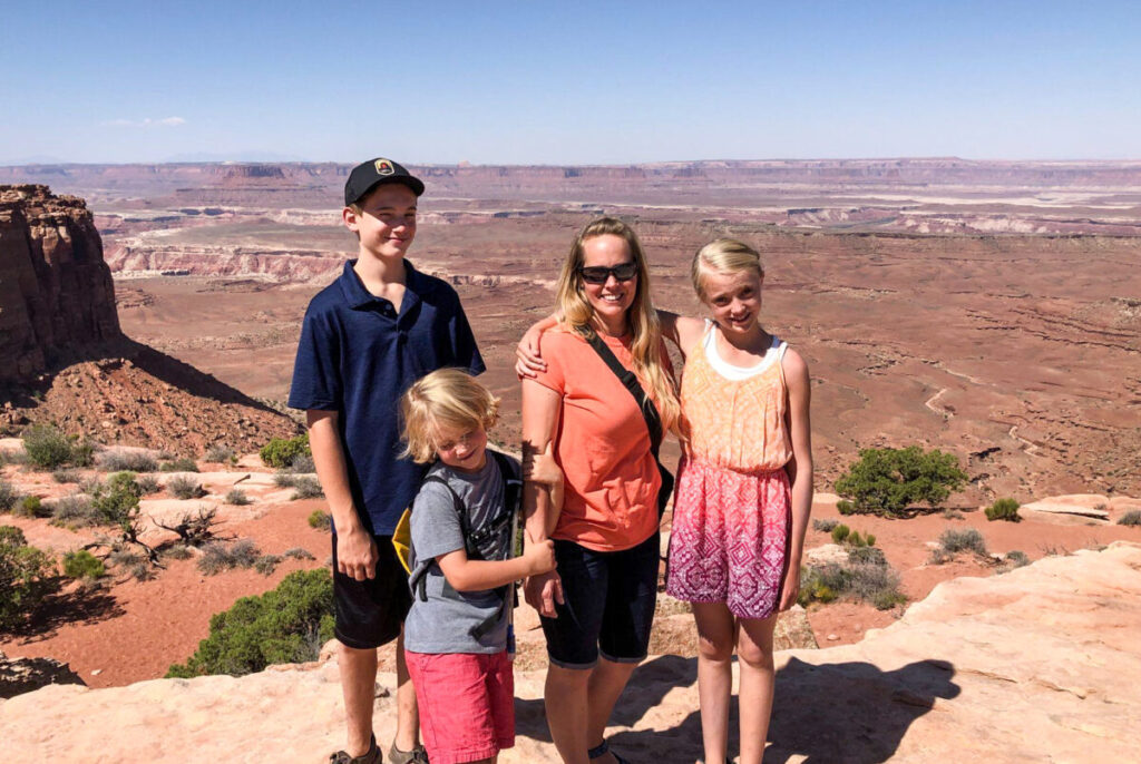 Jami Smith con i suoi figli a Moab, nello Utah, nel settembre 2022. (Per gentile concessione di Jami Smith)