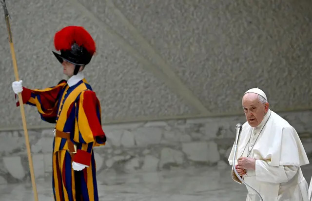 Papa Francesco: la Commissione Vaticano-Cina selezionerà i vescovi