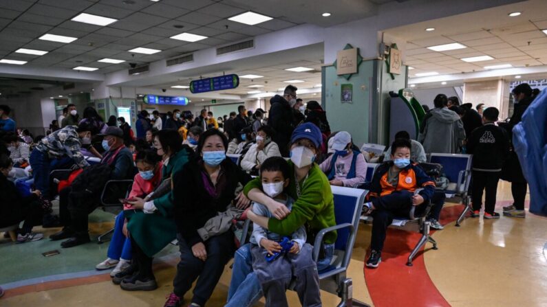 La Cina offre l’ingresso senza visto a 6 Paesi. Mentre ha una misteriosa epidemia di polmonite in corso