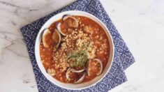 Zuppa di pomodoro con fregula e vongole