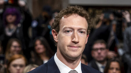 Zuckerberg in tribunale per l’antitrust