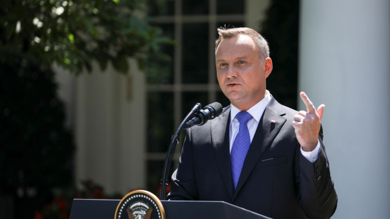 Il presidente polacco Andrzej Duda durante una conferenza stampa nel Rose Garden della Casa Bianca nel 2019 (immagini di repertorio Charlotte Cuthbertson/The Epoch Times)