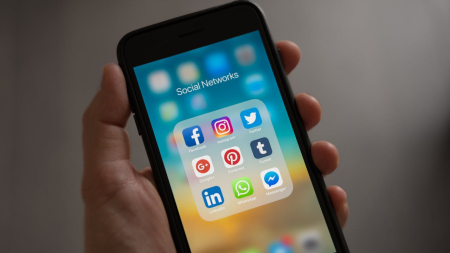 Agcom: Internet primo mezzo di informazione