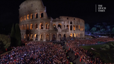 II Venerdì Santo al Colosseo