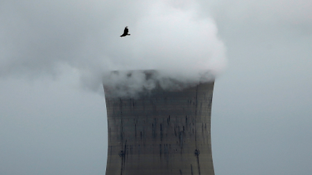 Santillo (M5s): Meloni tradisce volontà popolare sul nucleare Mattarella intervenga