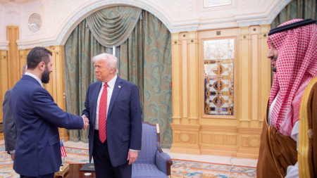 Trump revoca le sanzioni alla Siria e incontra il leader al-Sharaa