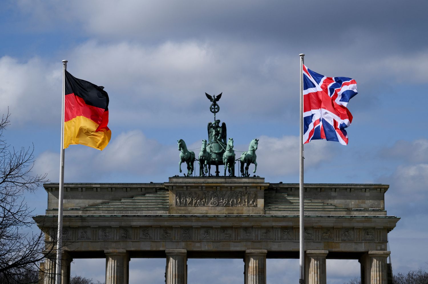Asse Londra e Berlino sulla difesa europea