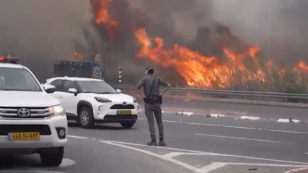 Incendi boschivi nei pressi di Gerusalemme: evacuazioni e caos sulle autostrade