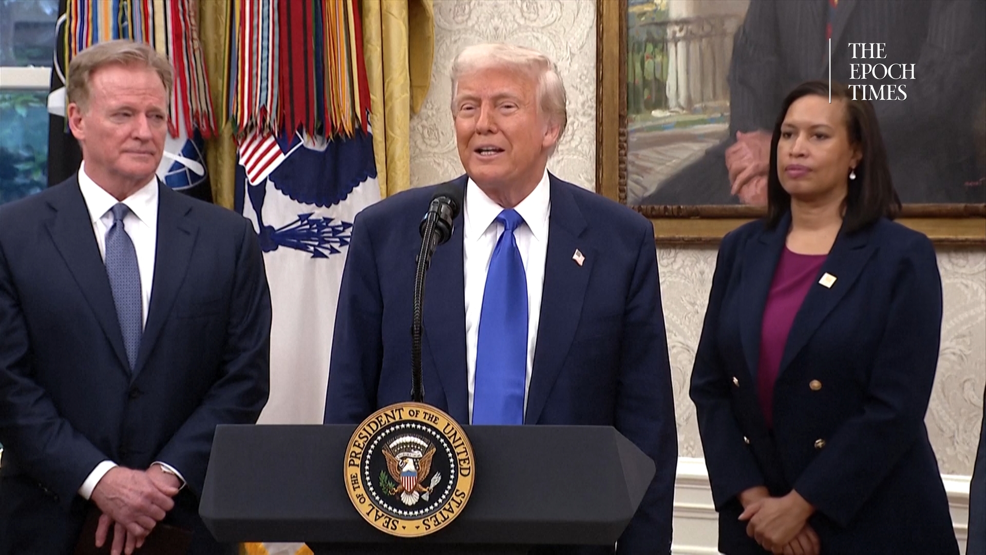 Trump: non so nulla della mia immagine “papale”