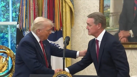 Trump alla cerimonia d’insediamento dell’ambasciatore Usa in Cina