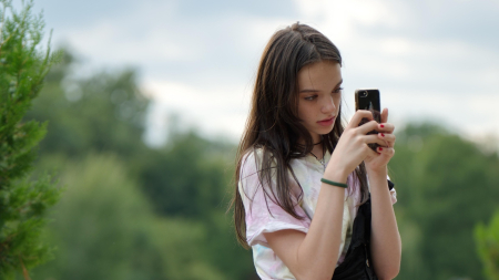 Adolescenti con ansia e depressione sono più vulnerabili ai Social