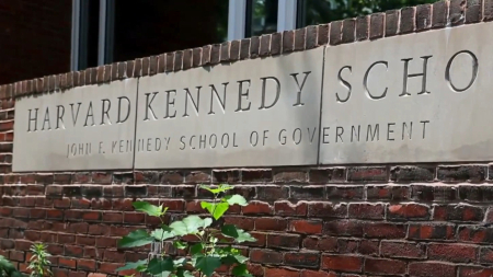 Harvard accusata di avere legami col regime cinese