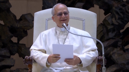 Leone all’inizio della sua prima udienza