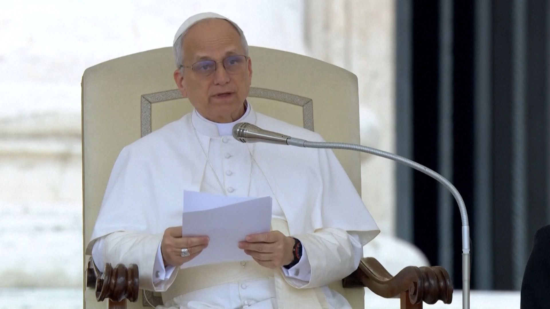 Papa Leone chiede l’ingresso degli aiuti umanitari a Gaza