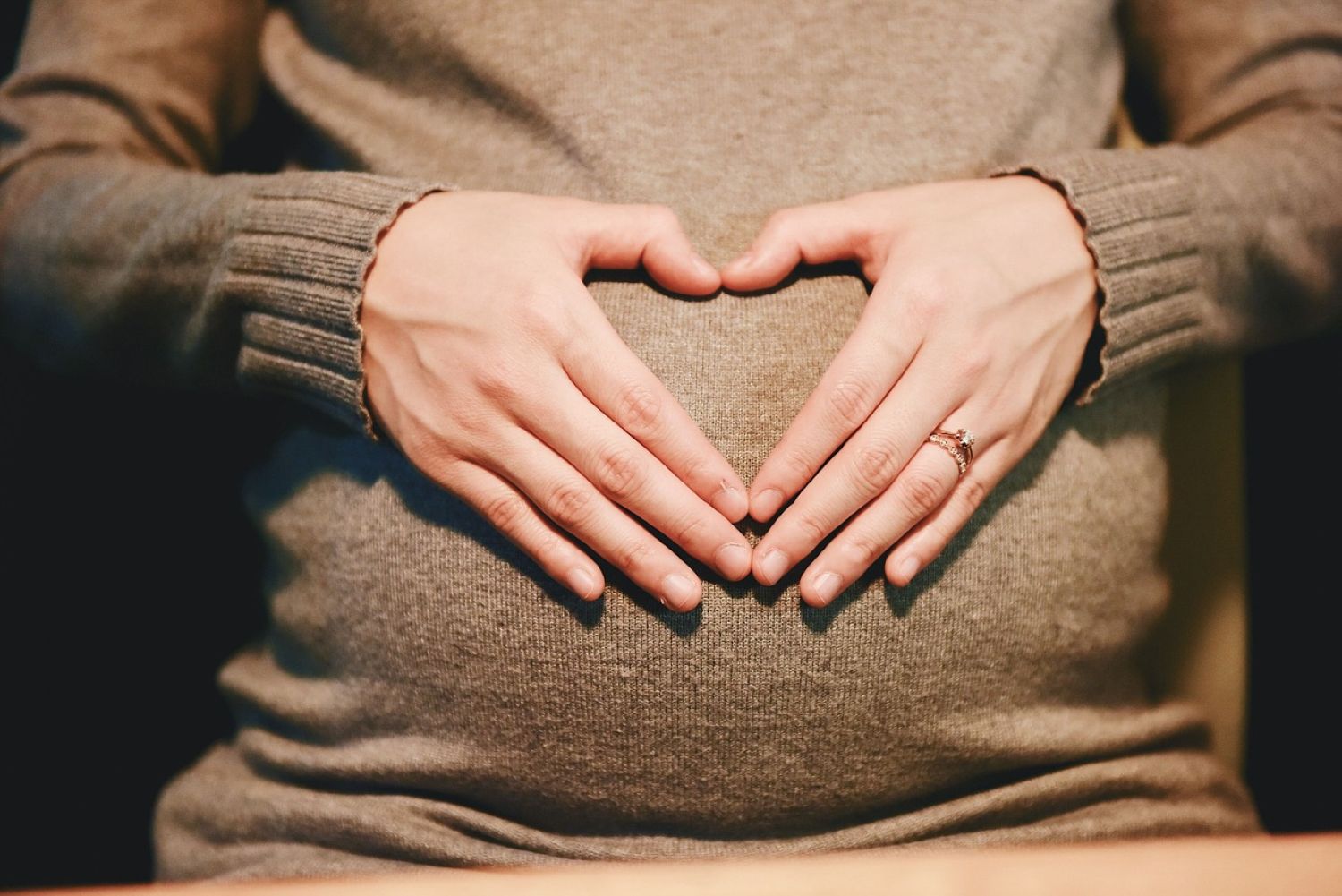 Scoprire serenità e rispetto in una gravidanza inattesa