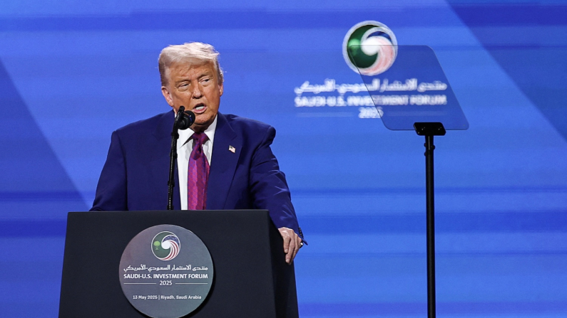 Donald Trump interviene al Saudi-U.S. Investment Forum, a Riad, 13 maggio 2025 (foto: REUTERS/Hamad I Mohammed)