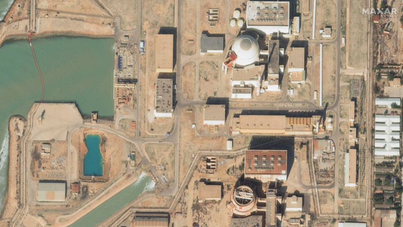 Un'immagine satellitare dei reattori nucleari del sito di Bushehr in Iran, 1° gennaio 2025. (Maxar Technologies/REUTERS)