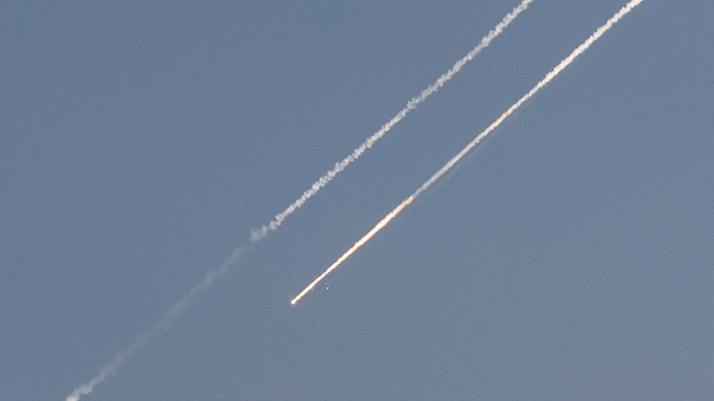 Missili lanciati dall'Iran, 24 giugno 2025. (REUTERS/Mussa Qawasma)

