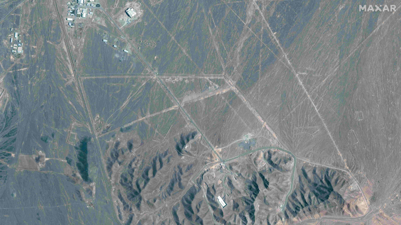 Immagine satellitare mostra dell'impianto di arricchimento del combustibile di Fordow, vicino a Qom, Iran. Foto: Maxar Technologies/Handout via REUTERS
