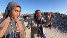 Madre rischia la vita ogni giorno per far mangiare i figli a Gaza