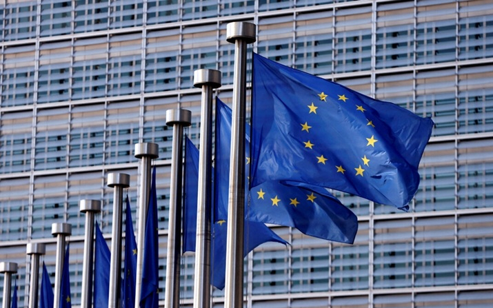 Bandiere dell'Ue, foto:  Francois Lenoir/Reuters