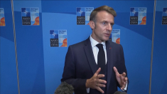Macron: la sicurezza dell’Europa legata all’Ucraina e alla pressione sulla Russia
