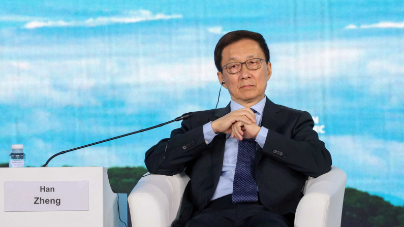 Il vicepresidente cinese Han Zheng in una immagine di repertorio. Foto: Kirill Kazachkov/Roscongress Foundation tramite REUTERS/File Photo
