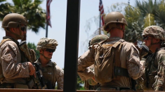 A Los Angeles schierati 200 marines