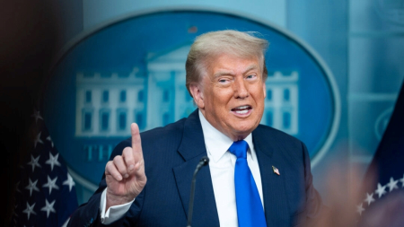 Trump: nessuna offerta di 30 miliardi all’Iran