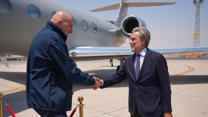 Il ministro della Difesa Guido Crosetto, in visita ufficiale in Egitto. 

Foto: https://www.difesa.it/primopiano/visita-ufficiale-del-ministro-crosetto-in-egitto/76008.html