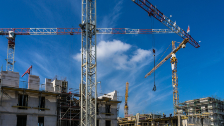 Istat: produzione costruzioni +0,7 per cento su giugno, +5,2 per cento su anno