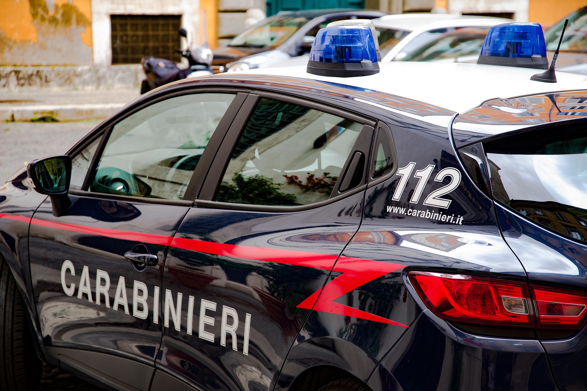 Intervento dei Carabinieri nella Terra dei Fuochi contro lo sversamento di rifiuti