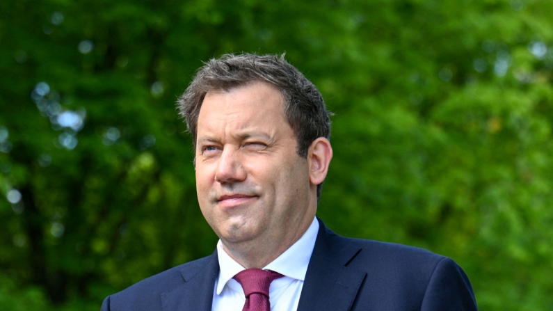 Il ministro delle finanze tedesco Lars Klingbeil, Berlino, Germania, 30 luglio 2025. (REUTERS/Annegret Hilse)