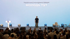 Zelensky propone di rimuovere le restrizioni sui viaggi all’estero per i giovani di 18-21 anni