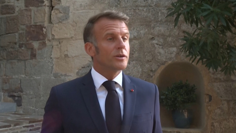 Emmanuel Macron (foto da screenshot da video Reuters).