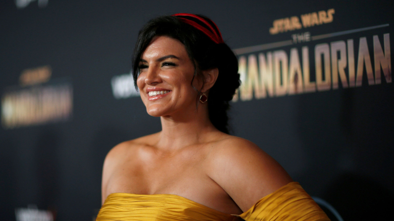 FOTO D'ARCHIVIO: L'attrice Gina Carano posa alla première della serie televisiva "The Mandalorian" a Los Angeles, California, USA, 13 novembre 2019. REUTERS/Mario Anzuoni/Foto d'archivio