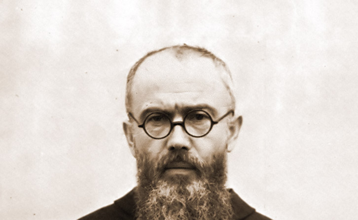 Autore sconosciuto, Foto di Padre Maximilian Kolbe del 1936. Pubblico dominio