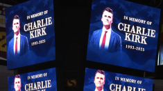 Migliaia di giovani alla veglia per Charlie Kirk in Arizona