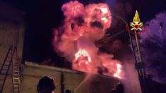 Vasto incendio a Nocera Superiore