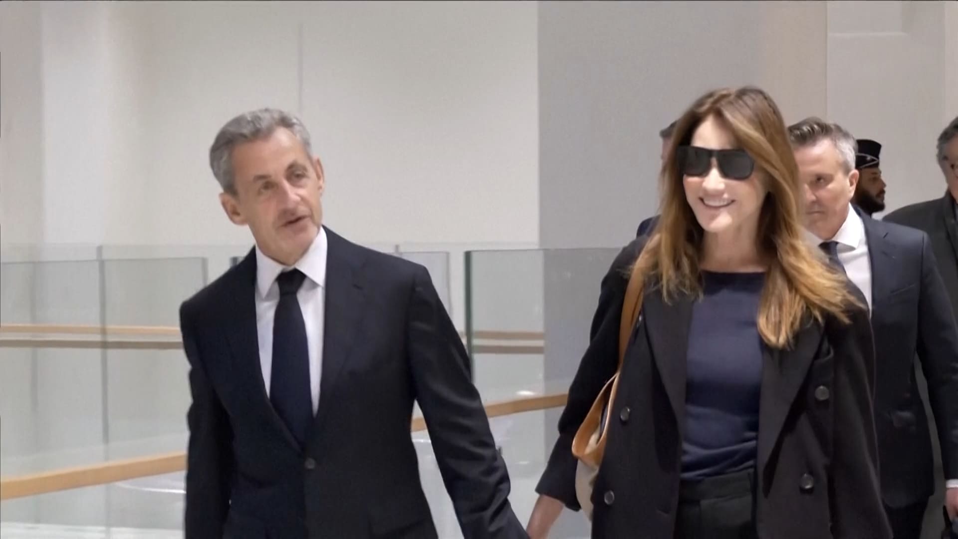 Sarkozy al processo per il verdetto corruzione in Francia