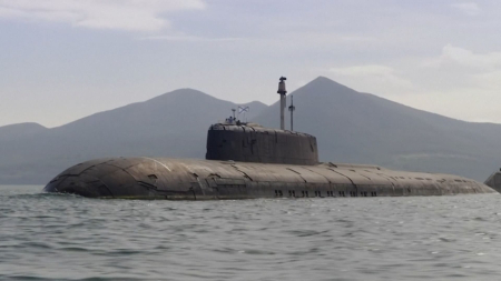 Sottomarini nucleari russi lanciano missili durante esercitazioni nel Mare di Okhotsk
