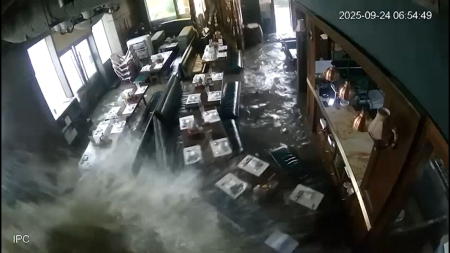 Alluvioni del Tifone Ragasa travolgono un ristorante di Hong Kong